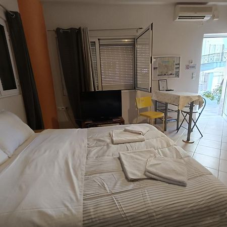 Cozy Apartment In The Center Of Aighion Achaia - Ground Floor - Ισόγειο Στουντιο Aigio Exterior photo